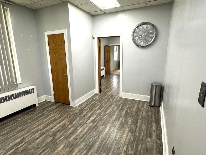 More Photos Of 346 Denison St, Baltimore Religious Facility For Sale