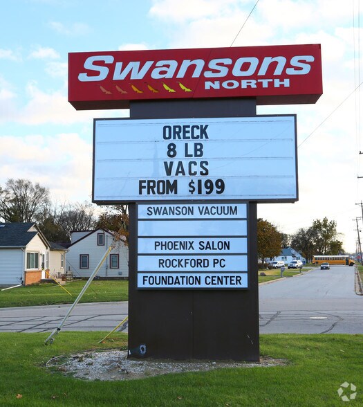 More Photos Of 7507 N 2nd St, Machesney Park Storefront Retail Office For Lease