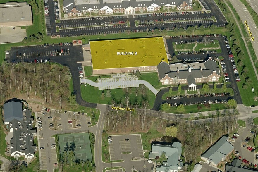 More Photos Of 3300 University Dr, Auburn Hills Office For Lease