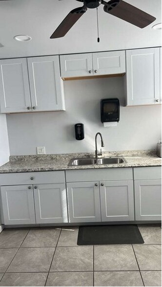 More Photos Of 3277 E St, San Diego Loft Creative Space For Lease