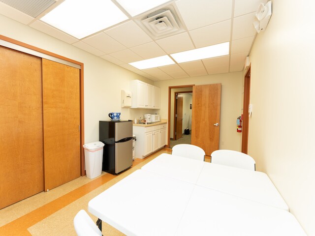 More Photos Of 1051-1103 W Sherman Ave, Vineland Medical For Lease