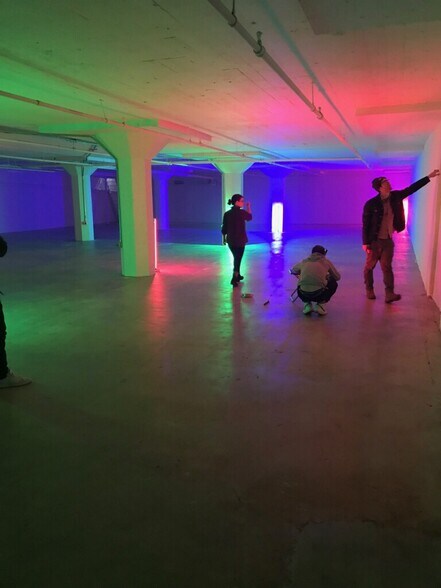 More Photos Of 405 Towne Ave, Los Angeles Showroom For Sale