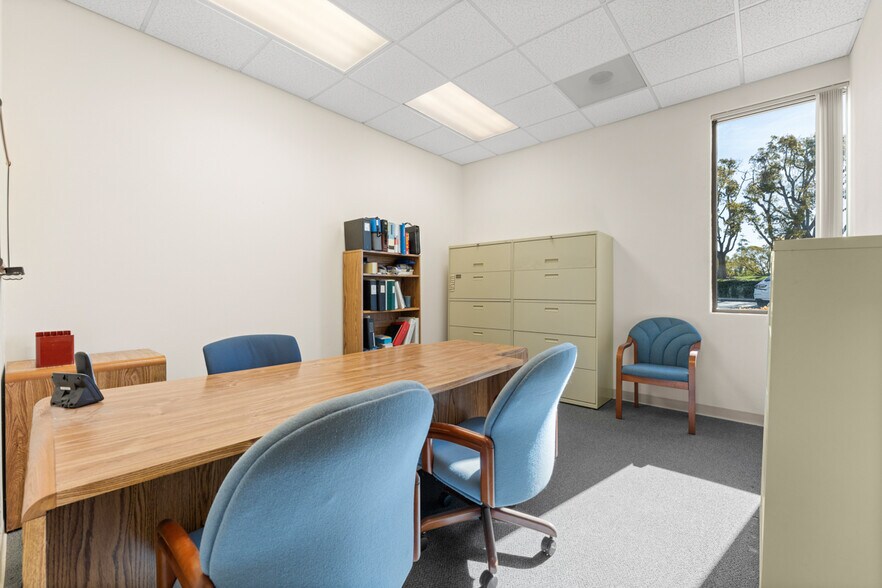 More Photos Of 13765 Alton Pky, Irvine Research And Development For Lease