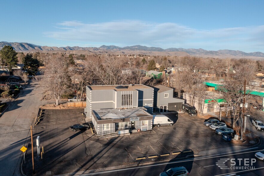 More Photos Of 1901 Kipling St, Lakewood Office For Sale