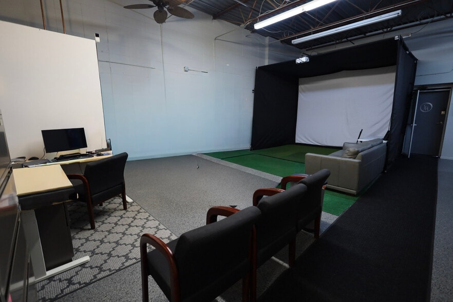 More Photos Of 2525 Nevada Ave N, Golden Valley Light Distribution For Sale