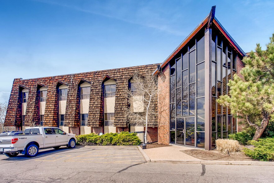 More Photos Of 2055 S Oneida St, Denver Office For Lease