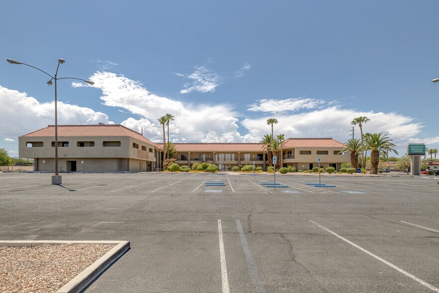 More Photos Of 5701 W Charleston Blvd, Las Vegas Medical For Sale