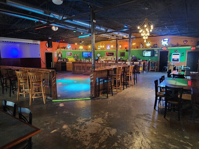 More Photos Of 3720 Highway 35, Fulton Restaurant For Sale