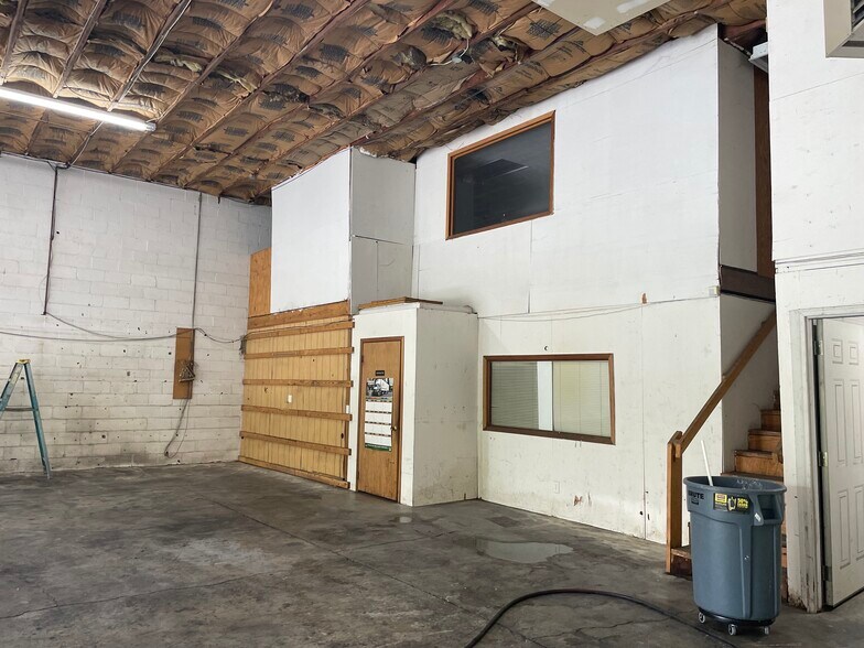 More Photos Of 7420 Asheville Hwy, Knoxville Light Manufacturing For Lease