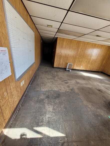 More Photos Of 45021 County Street 2700, Cyril Industrial For Sale