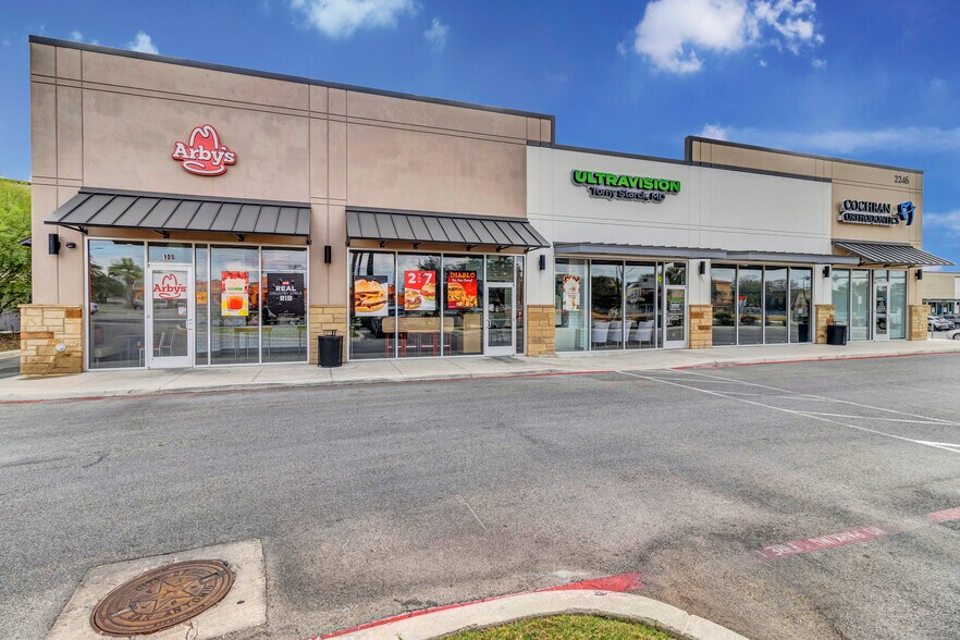 More Photos Of 2282 SE Military Dr, San Antonio Unknown For Lease