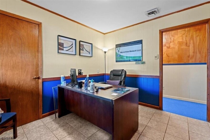 More Photos Of 1006 S Main St, Burlington Office For Sale