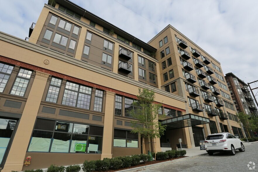 More Photos Of 1430 Summit Ave, Seattle Apartments For Lease
