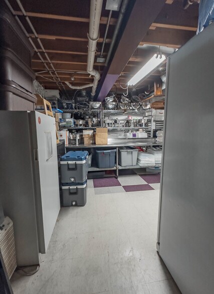 More Photos Of 205 Main St, Onalaska Specialty For Sale