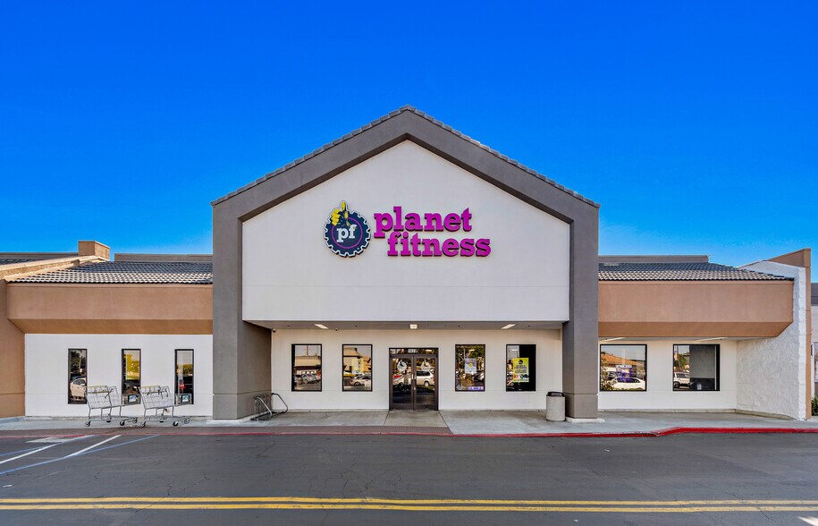 More Photos Of 1616-1680 W Katella Ave, Anaheim Unknown For Lease
