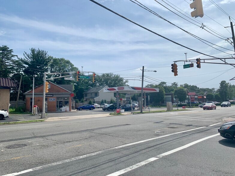 More Photos Of 1808 Woodbridge Ave, Edison Service Station For Lease