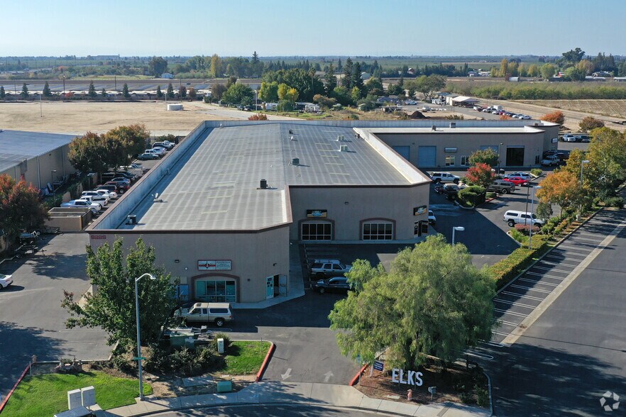 More Photos Of 5225 Pentecost Dr, Modesto Manufacturing For Sale