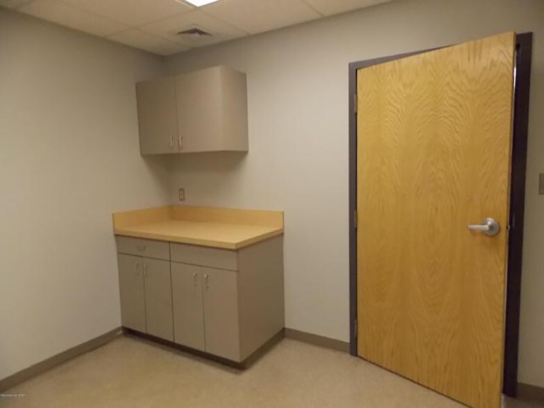 More Photos Of 1151 Pocono Blvd, Mount Pocono Medical For Lease