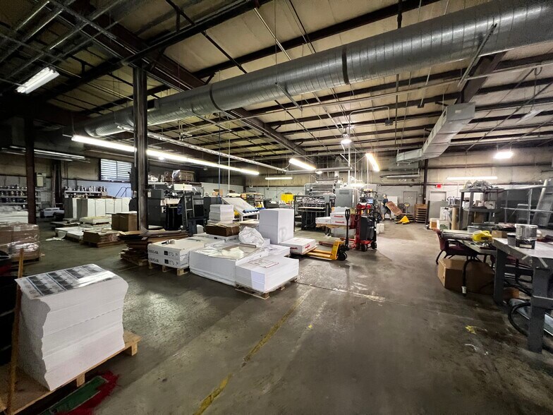 More Photos Of 201 Whitsett Rd, Nashville Warehouse For Lease