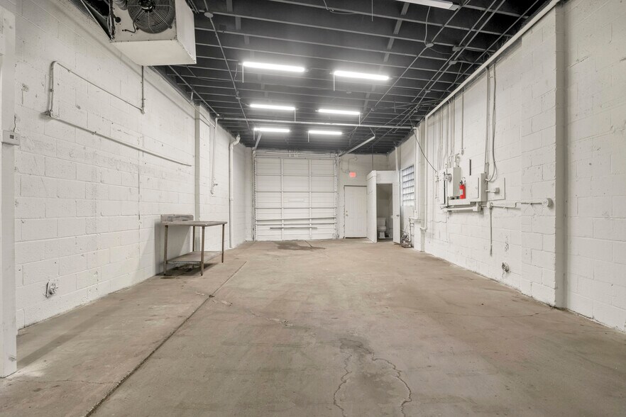 More Photos Of 35812 W Michigan Ave, Wayne Carwash For Lease