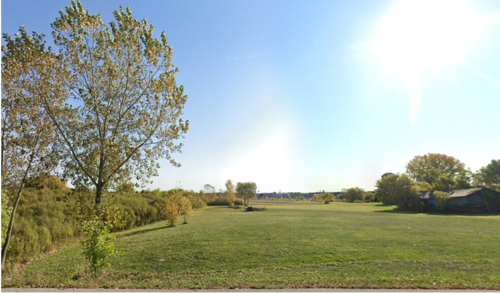 More Photos Of 3120 N Casaloma Dr, Appleton Land For Sale
