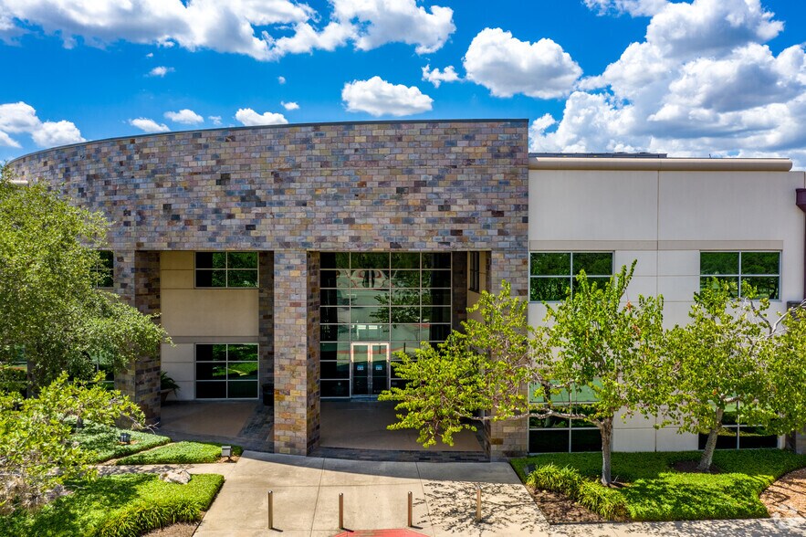 Primary Photo Of 211 N Loop 1604 E, San Antonio Unknown For Lease