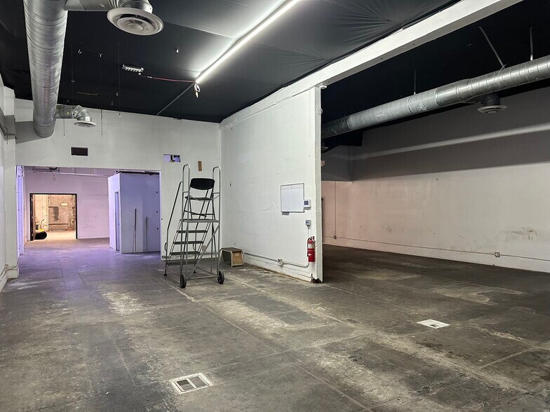 More Photos Of 1040-1050 S Olive St, Los Angeles General Retail For Sale