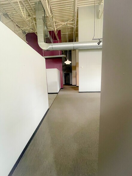 More Photos Of 1201 Teal Ave, Peotone Manufacturing For Lease