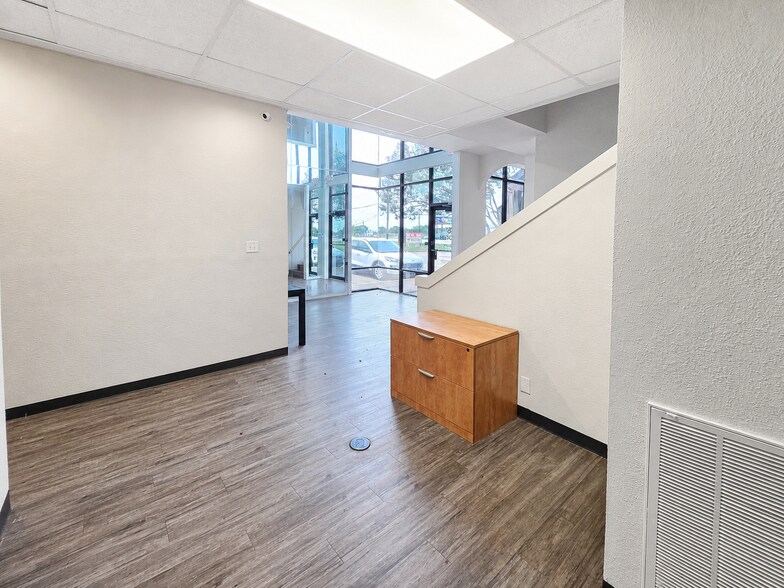 More Photos Of 4104 Houston Hwy, Victoria General Retail For Sale