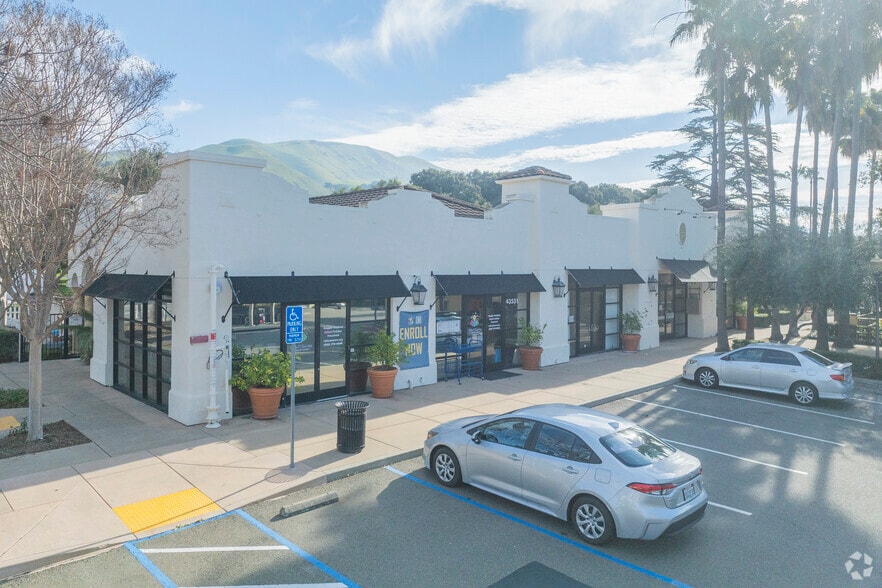 More Photos Of 43541-43543 Mission Blvd, Fremont Freestanding For Lease