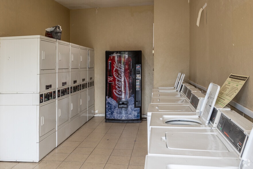 More Photos Of 3410 Fordham Rd, Dallas Apartments For Sale