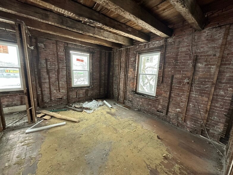 More Photos Of 2250 Military Rd, Tonawanda Warehouse For Sale