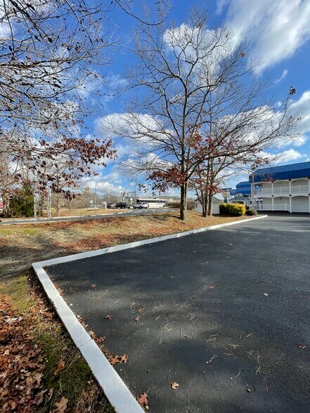 More Photos Of 633 White Horse Pike, Absecon Hotel For Sale