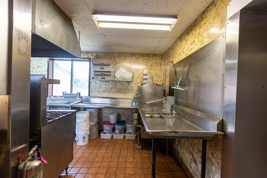 More Photos Of 2771 Scottsville Rd, Scottsville Restaurant For Sale