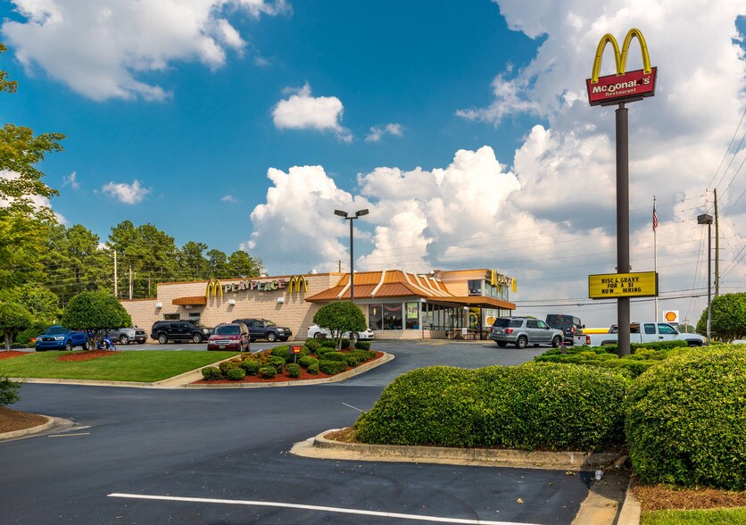 More Photos Of 3330 Cobb Pky NW, Acworth Unknown For Lease