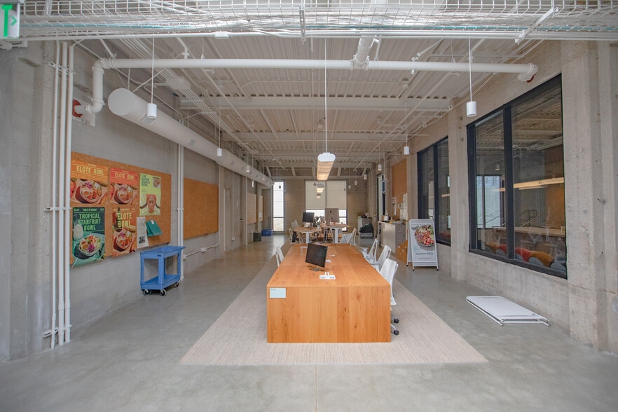 More Photos Of 3101-3102W Exposition Blvd, Los Angeles Office For Lease