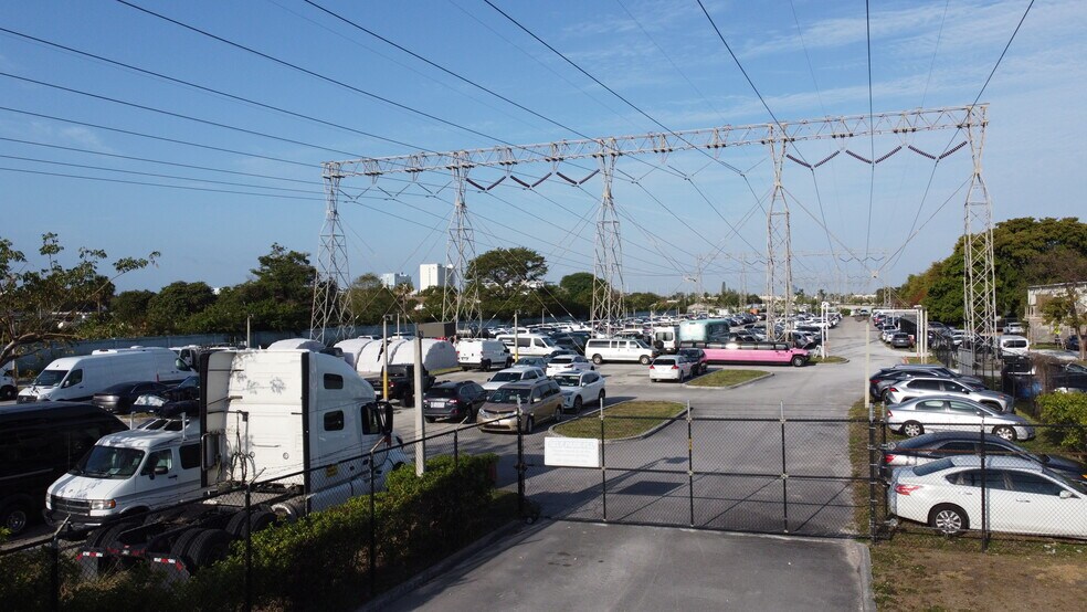 More Photos Of 901-1001 Old Griffin Rd, Dania Beach Land For Lease