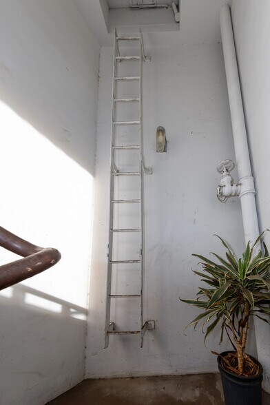 More Photos Of 250 Kapili St, Honolulu Apartments For Sale