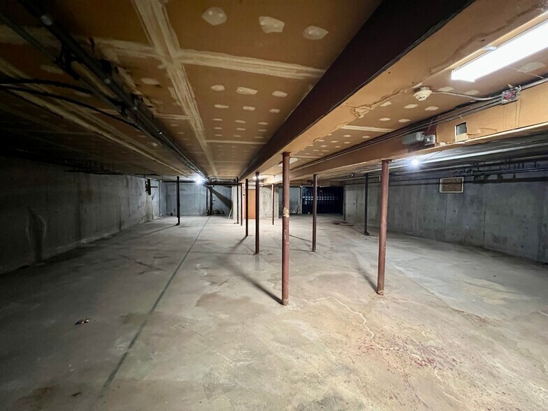 More Photos Of 109 Adelaide St, Hartford Apartments For Sale