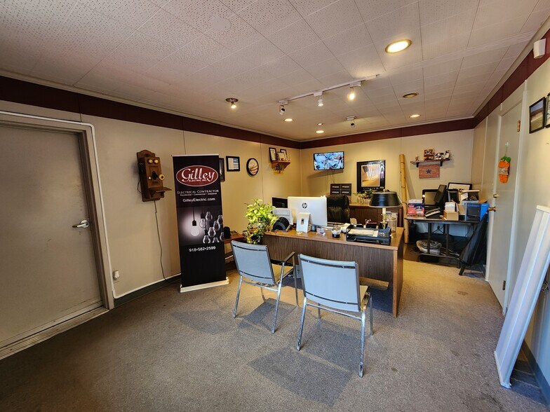 More Photos Of 813 S Lewis Ave, Tulsa Storefront Retail Office For Sale