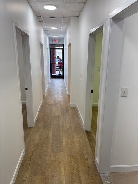 More Photos Of 3825 Market St, Wilmington General Retail For Lease