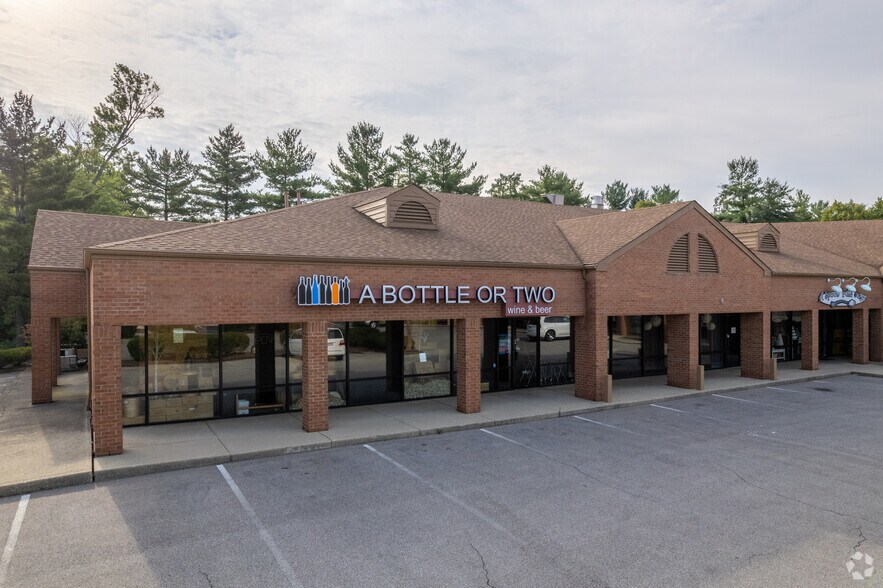 More Photos Of 11900-11920 Montgomery Rd, Cincinnati General Retail For Lease