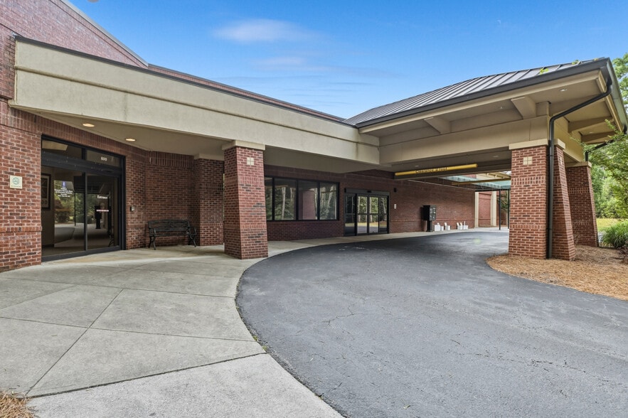 More Photos Of 1230 Bald Ridge Marina Rd, Cumming Medical For Lease