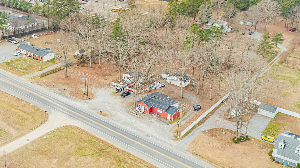 More Photos Of 10379 Chamberlayne Rd, Mechanicsville Freestanding For Sale