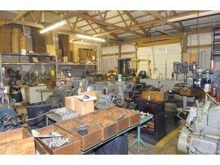 More Photos Of 315 Railroad St, Rockwell Warehouse For Lease