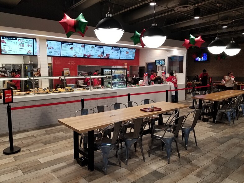 More Photos Of 5554 W Fullerton Ave, Chicago Restaurant For Sale