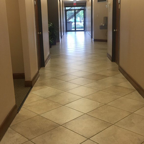 More Photos Of 3029 S Sherwood Forest Blvd, Baton Rouge Loft Creative Space For Lease