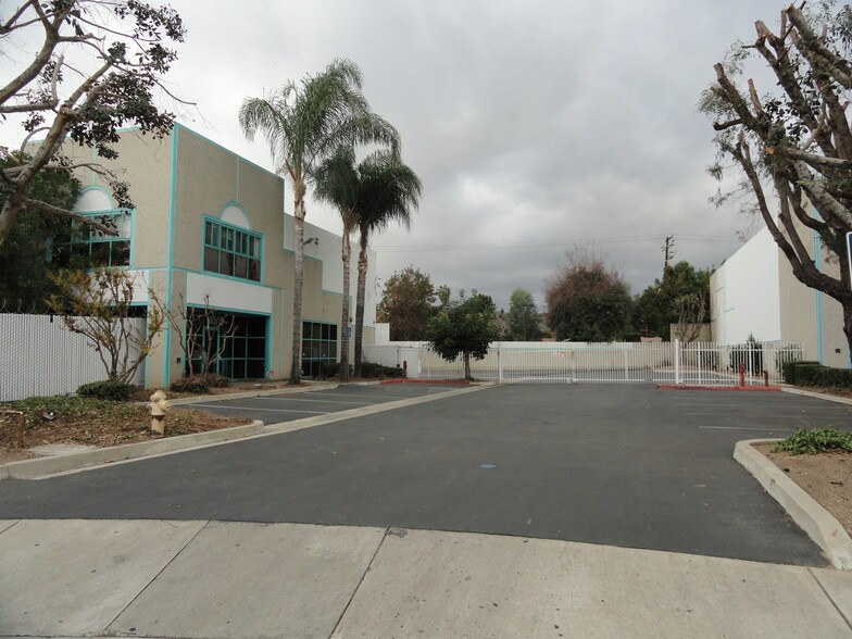 More Photos Of 683 New York Dr, Pomona Warehouse For Sale