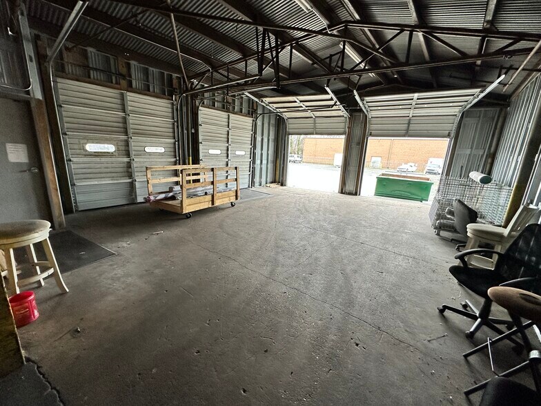 More Photos Of 1007 Lexington Ave, Salisbury Manufacturing For Sale
