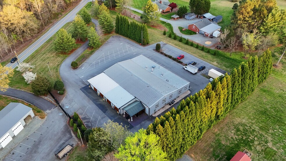 More Photos Of 2929 Hedrick Mill Rd, Lexington Lodge Meeting Hall For Sale